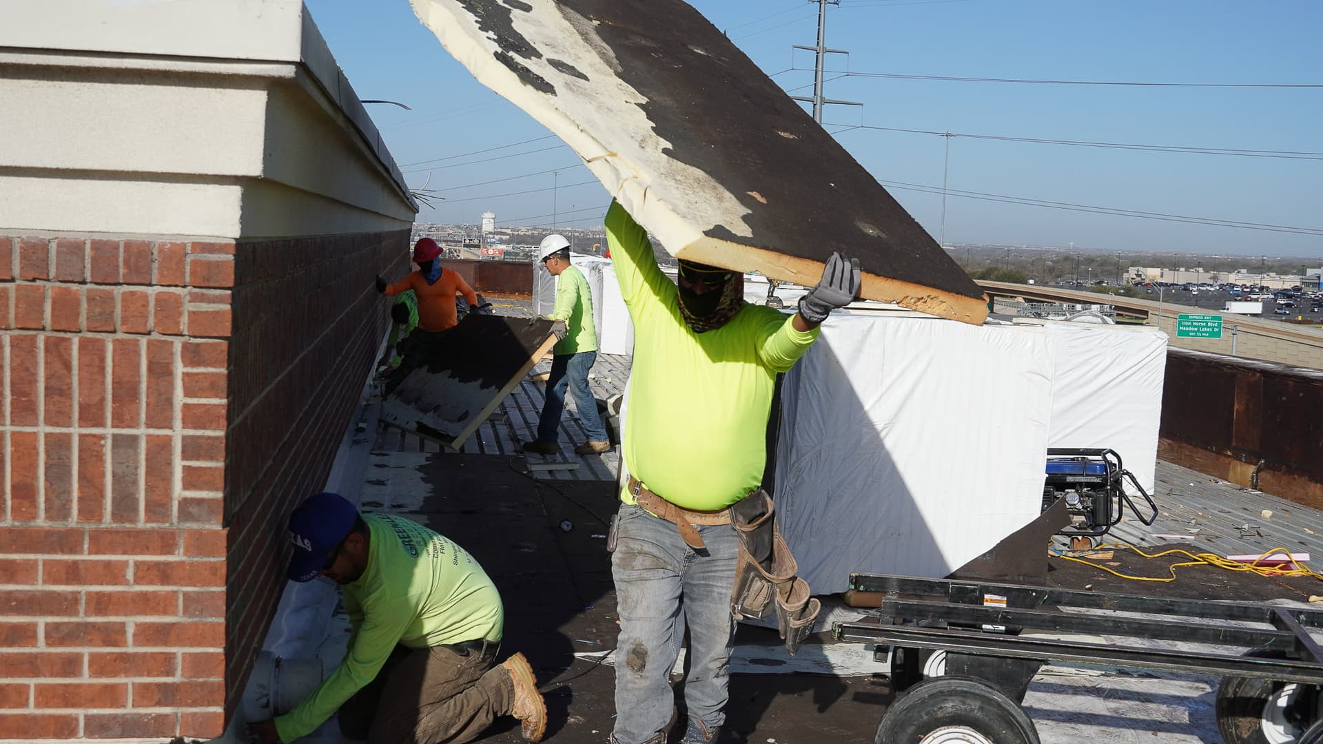 roof repair services by Roof Experts team